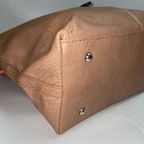 Black Rivit Shoulder Bag - Picture 8 of 10